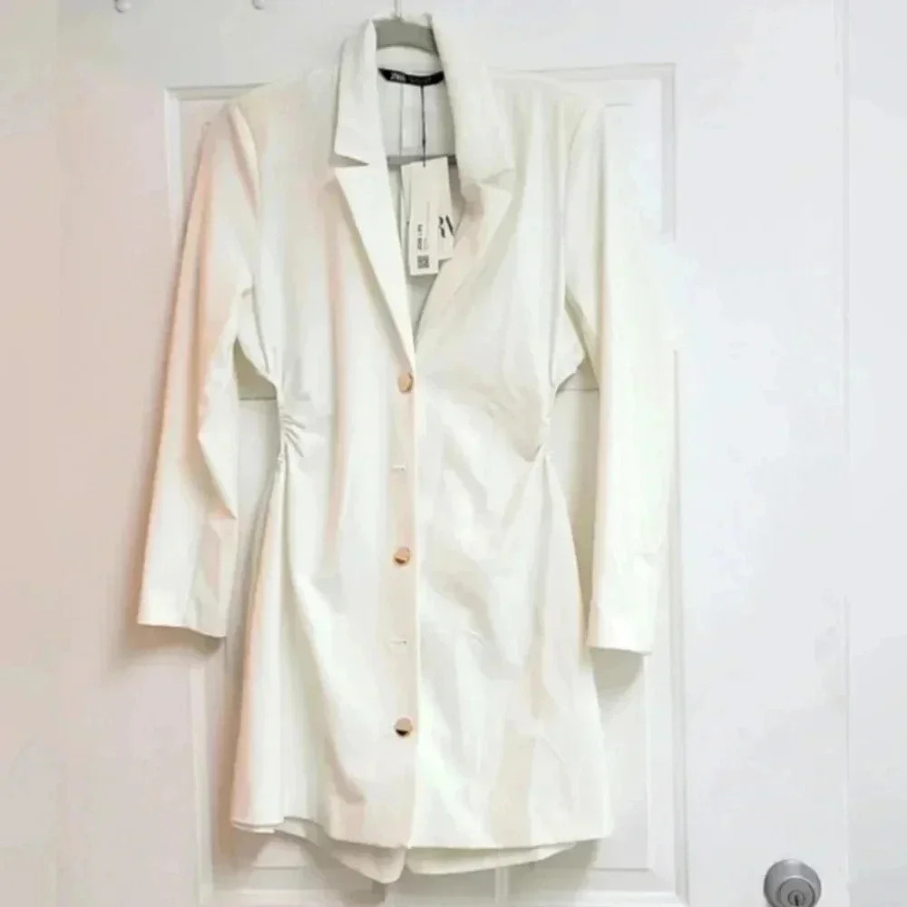 ZARA * BLOGGERS FAVORITE White Blazer dress/Short Mini